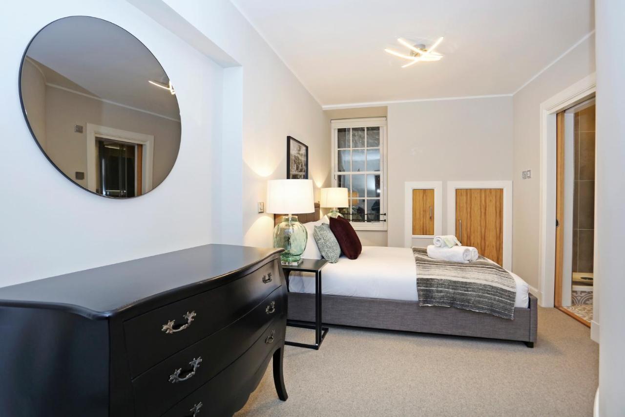 Joivy Beautiful 2 Bed Flat On The Royal Mile Lejlighed EDI Eksteriør billede