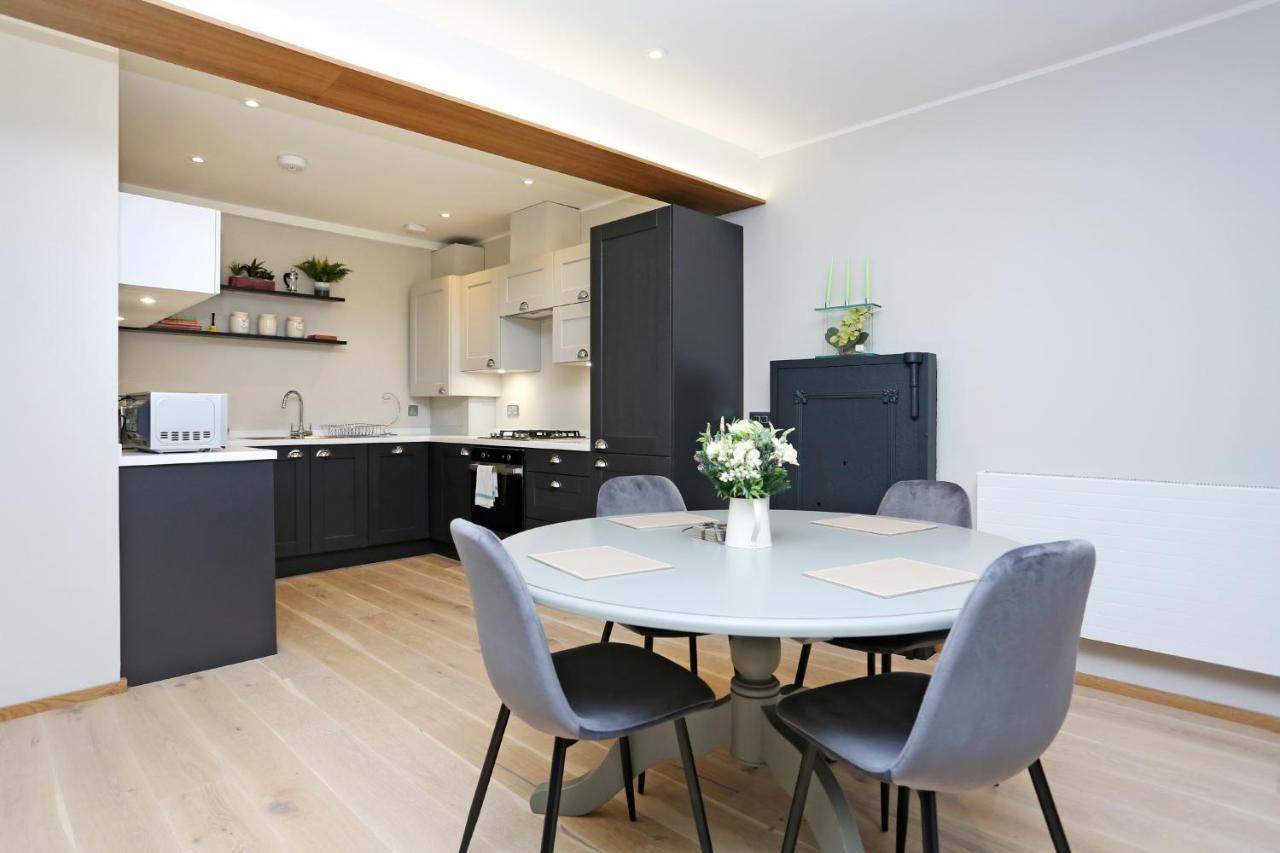 Joivy Beautiful 2 Bed Flat On The Royal Mile Lejlighed EDI Eksteriør billede