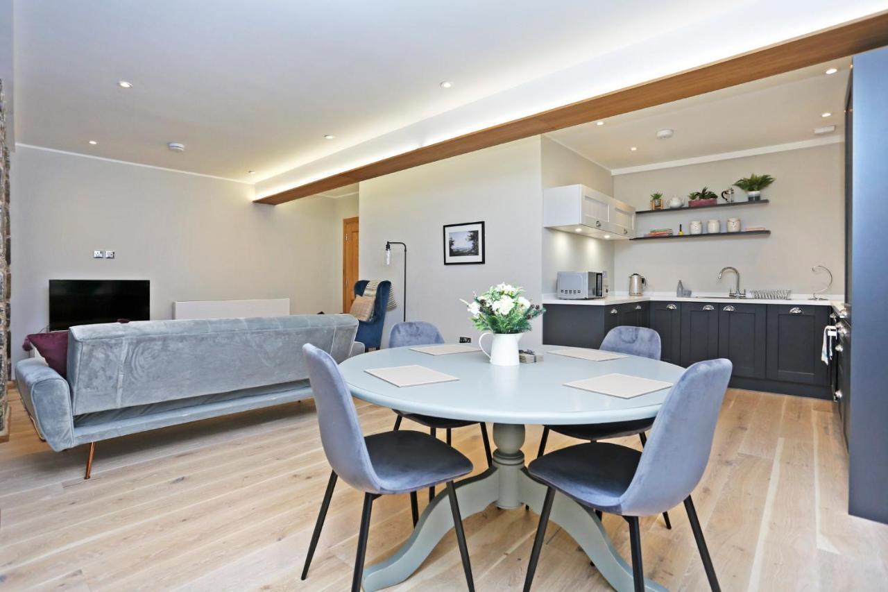 Joivy Beautiful 2 Bed Flat On The Royal Mile Lejlighed EDI Eksteriør billede